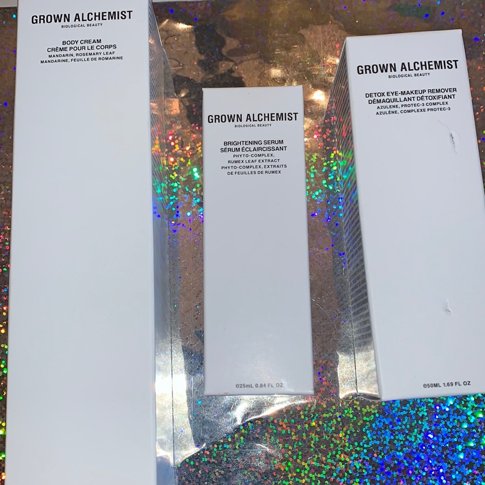 Set of Brightening Serum, Body Cream & Detox Makeup Remover NWT Lowest Price